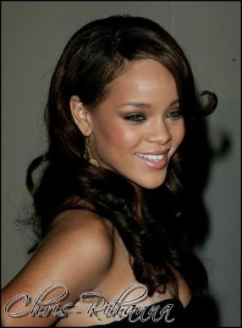 62930_rihana[1].jpg